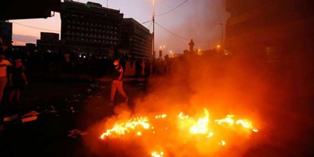 Irak'ta Tahrir Meydanı'nda Bombalı Saldırı: 4 Ölü, 20 Yaralı