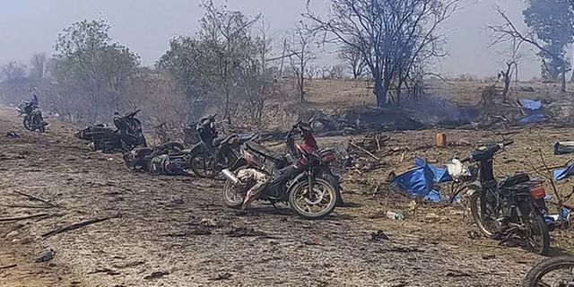 Myanmar'da Cunta Yönetimi En Az 50 Ölümlü Hava Saldırısını Üstlendi