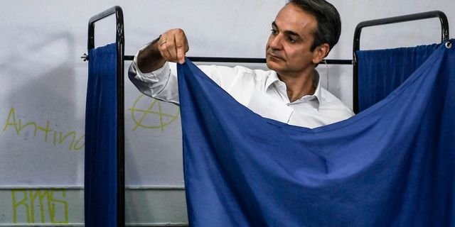 Yunanistan'da Seçimi Miçotakis Kazandı Ancak Yeniden Seçim Yapılacak