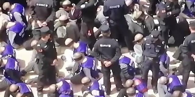 Kapana Kısılan Uygurlar: Çin’in Genişleyen Çıkış Yasağı