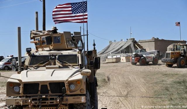 ABD Helikopterleri Suriye Rejimine Ait Kontrol Noktasını Vurdu