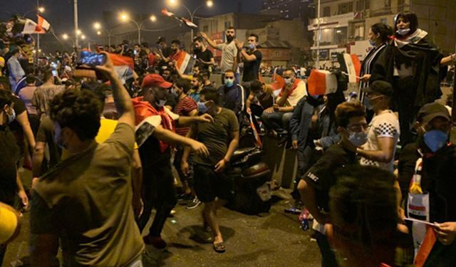 Irak'ta Polis Protestoculara Ateş Açtı: 13 Ölü, 865 Yaralı