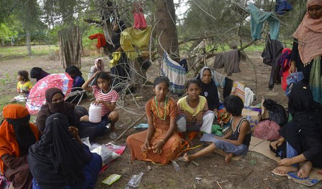 Myanmar'dan Kaçan Arakanlı Müslümanlar, Endonezya'ya Ulaştı