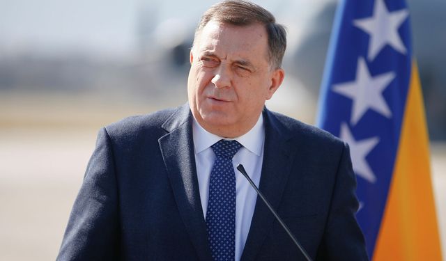 Bosnalı Sırp Liderden Bosna Hersek'in Bayrak Kanununa İlişkin Başvuru