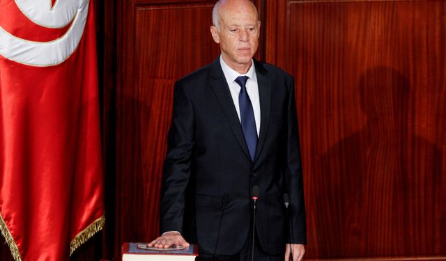 Tunus’ta Cumhurbaşkanı Üst Düzey Yetkilileri Görevden Almaya Devam Ediyor