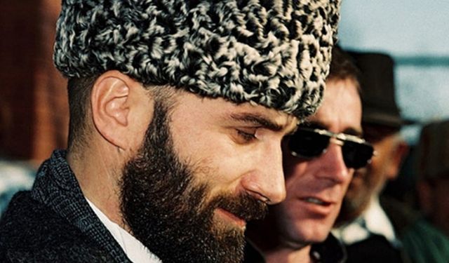 Ölüme Gülümseyen Mücahit: Şamil Basayev