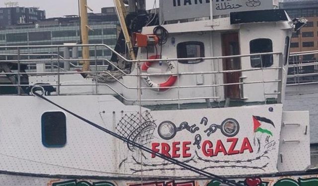 Gazze Ablukasını Kırmayı Amaçlayan Hanzala Gemisi de Gazze'ye Doğru Yola Çıktı