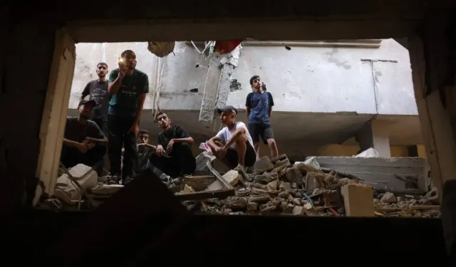 İsrail Bombardımanında Bugün 20 Kişi Şehit Oldu... Açlıktan 11 Kişi Daha Hayatını Kaybetti