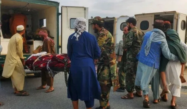 Afganistan'da 6.0 Büyüklüğünde Deprem: Çok Sayıda Kişi Hayatını Kaybetti