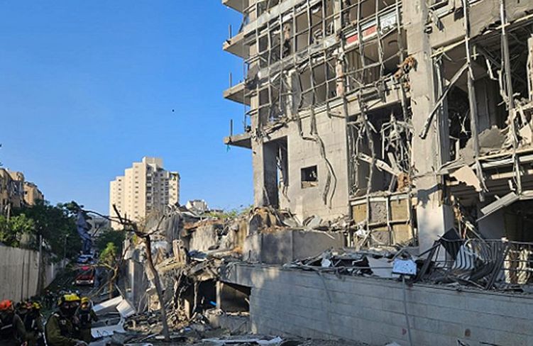 İran Saldırısında Bi'ru'Seba'da İşgalcilerin Askeri ve Siber Merkezi Zarar Gördü
