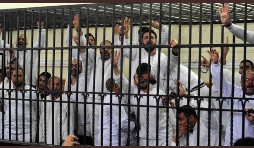 Mısır'da Cunta Yönetimi 7 Kişiyi Daha İdam Etti
