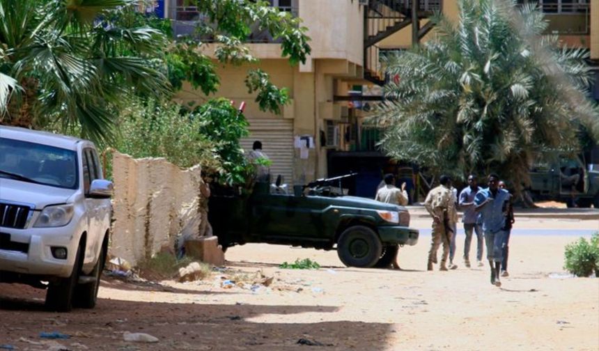 Sudan'daki Çatışmalar 3. Gününde: 'Yaklaşık 100 Sivil Öldü, 1100 Kişi Yaralandı