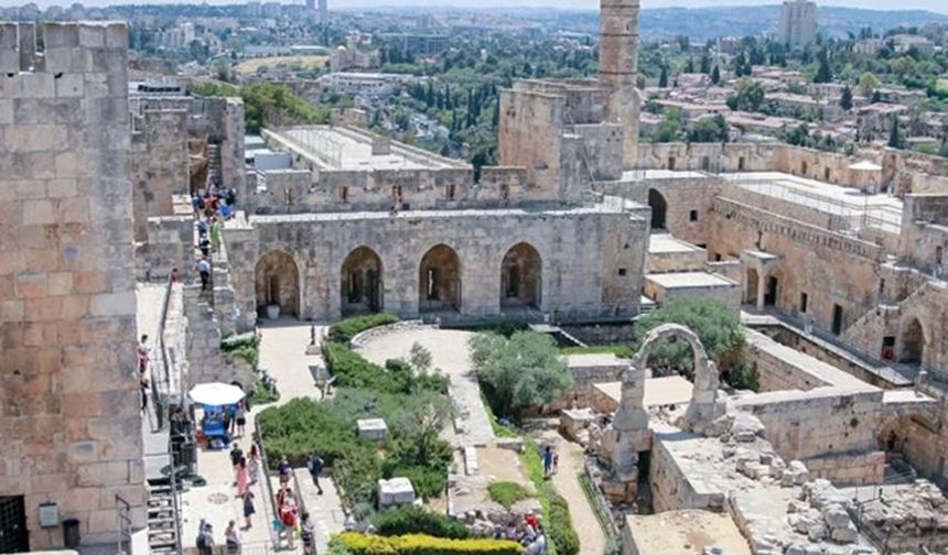 İsrail Kudüs Kalesi'nin Kule ve Mescidinde Yahudileştirme Projesini Tamamladı