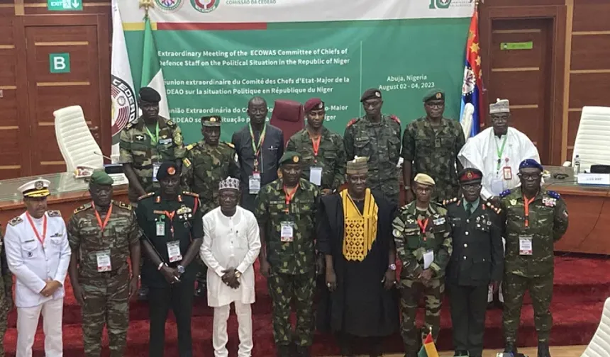 ECOWAS'tan Nijer'de Anayasal Düzenin Yeniden Tesisi için Askeri Adım