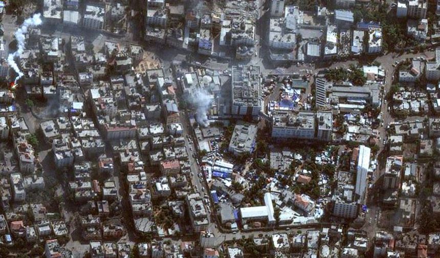 Gazze Belediyesi: İşgalciler Merkezi Arşiv'i Yaktı, Binlerce Tarihi Belge Yok Oldu