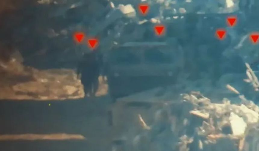 Mücahitler İşgal Güçlerinin Askeri Araçlarını Han Yunus'ta Pusuya Düşürdü