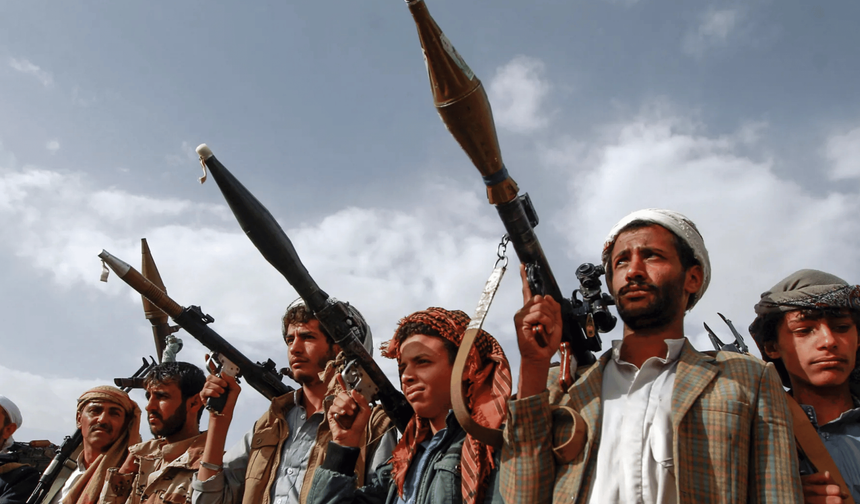 Ensarullah’tan İsrail’e Uyarı: Ellerimiz Tetikte