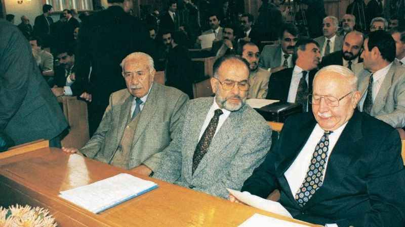 Erbakan Nahumu Alninin Ortasindan Vurdu Ilk Ayakkabili Protesto Eylemi 2